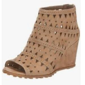 NEW Via Spiga Latanya Wedge peep toe Tan Size 9